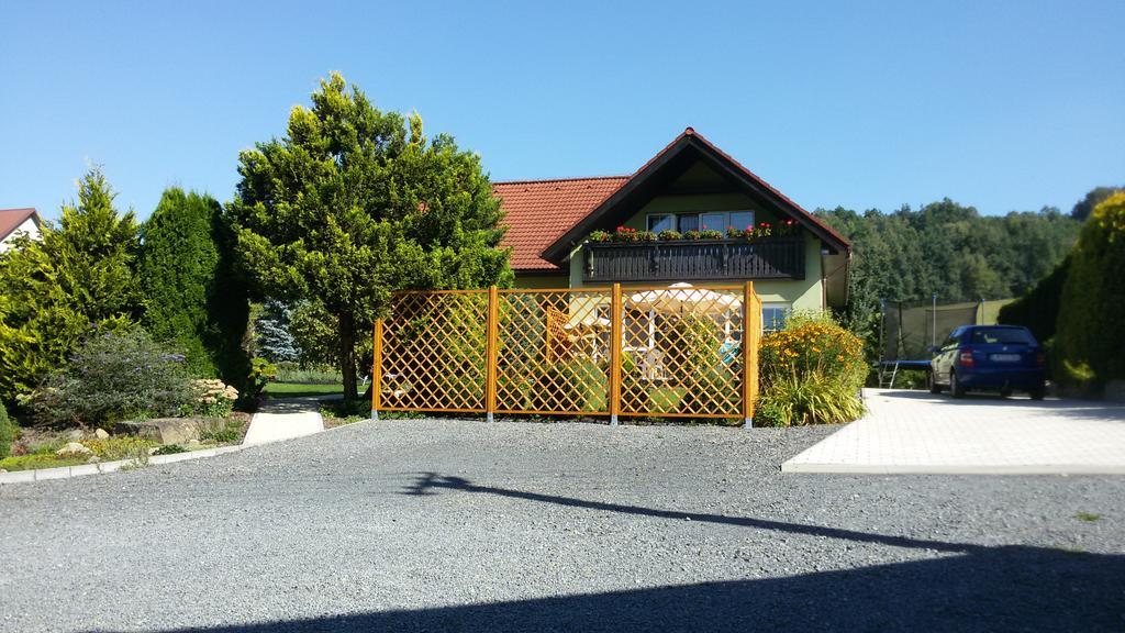 Rožnov pod Radhoštěm Apartment Amelie المظهر الخارجي الصورة